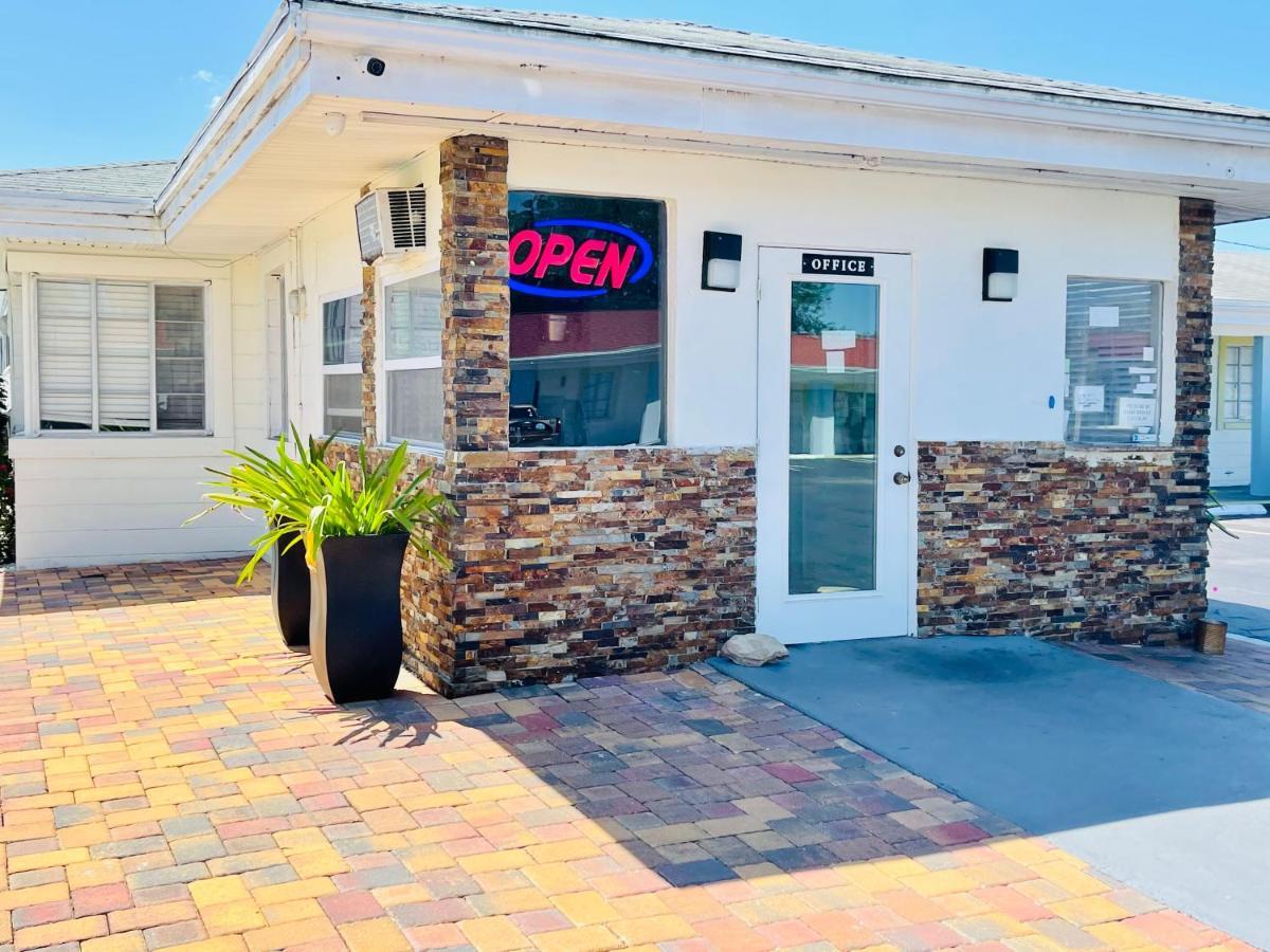 Siesta Inn Sarasota - Indian Beach ภายนอก รูปภาพ