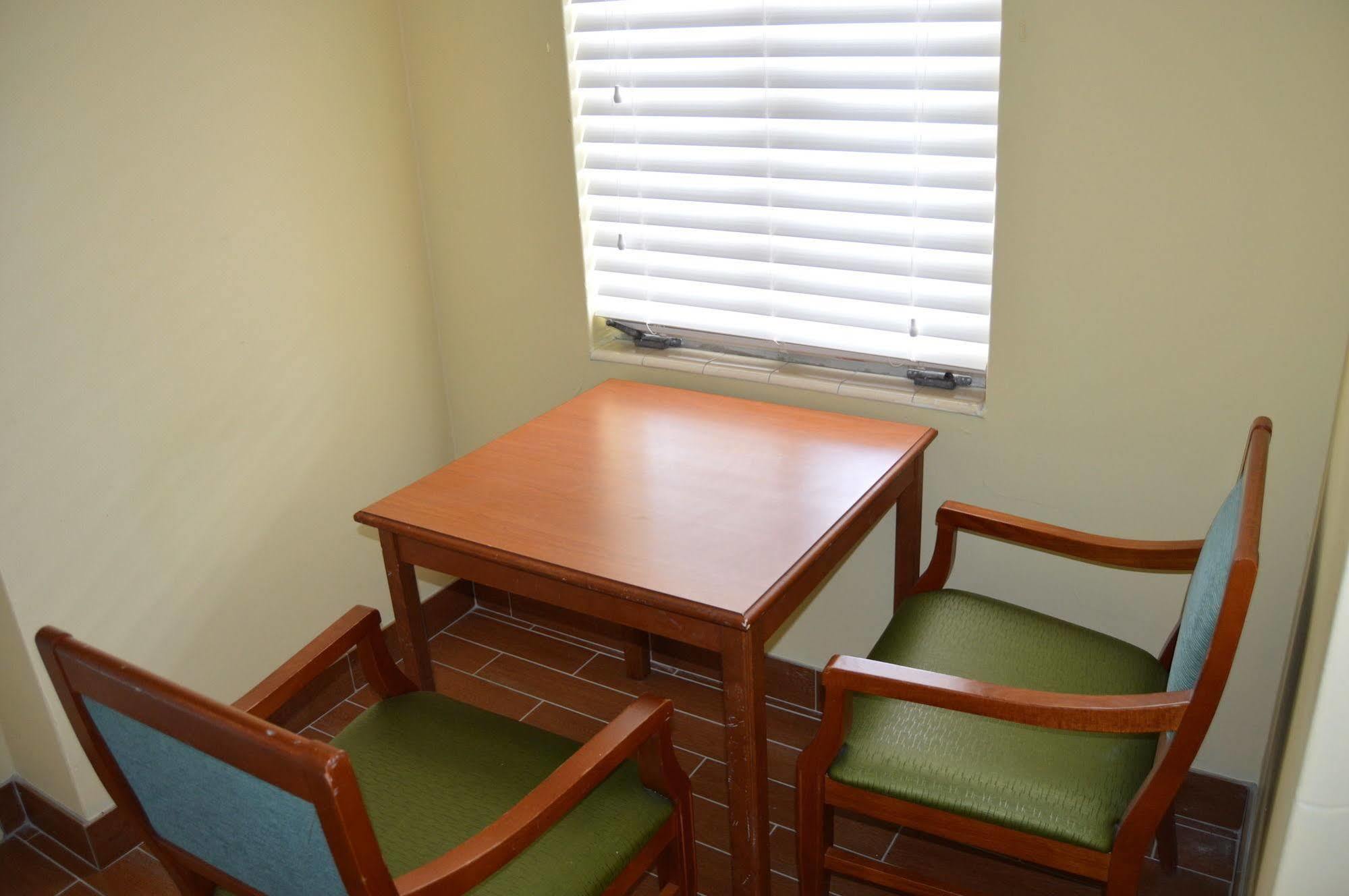 Siesta Inn Sarasota - Indian Beach ภายนอก รูปภาพ